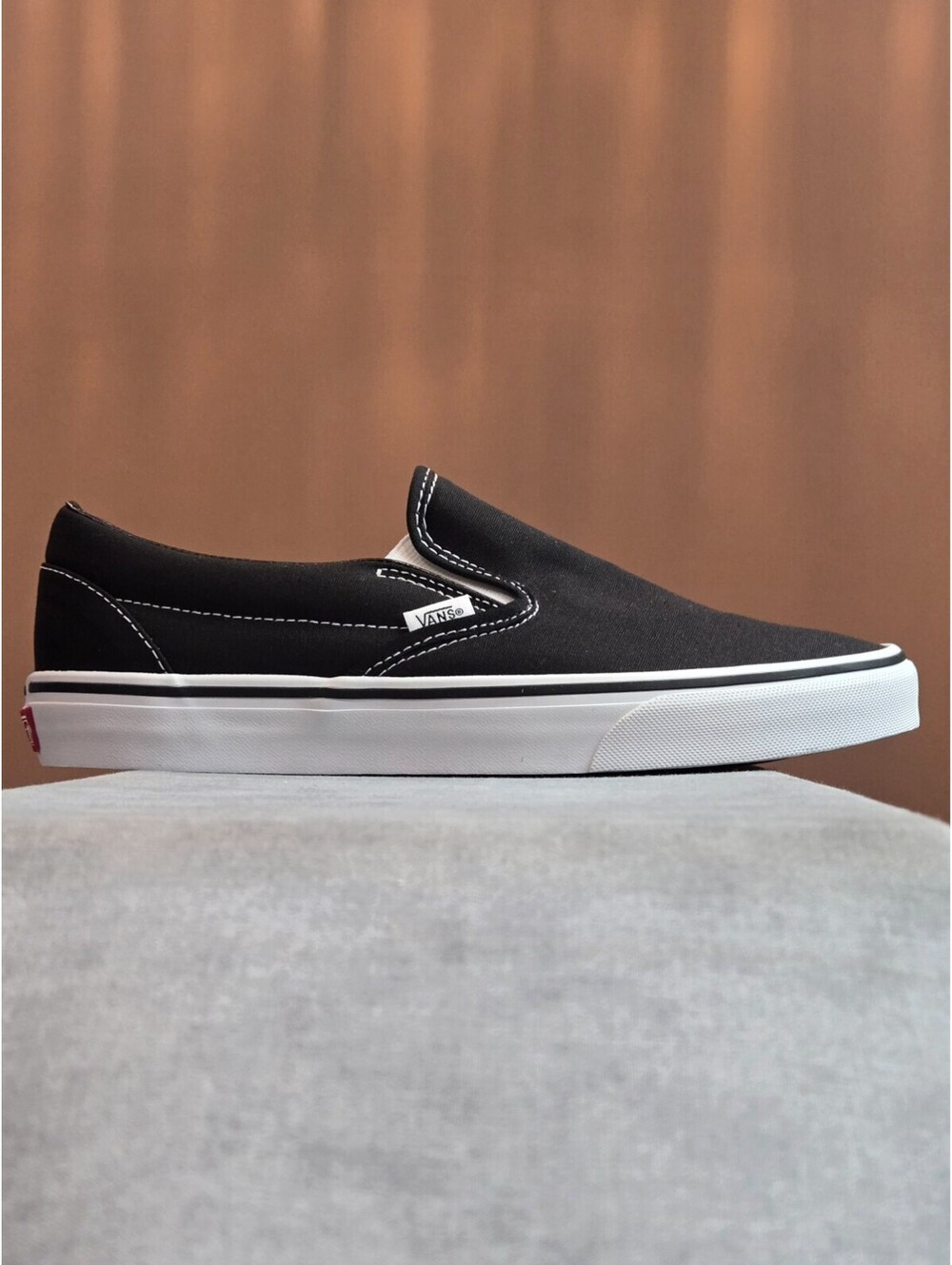 VANS Classic Slip-On - Black / White / Gum (VN000EYEBLK) Men's 9.5 Women's 11